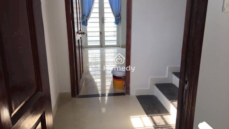 Bán nhà trệt 3 lầu, 5 phòng ngủ, diện tích 5,2 x 13m, Trần Thị Hè, Quận 12