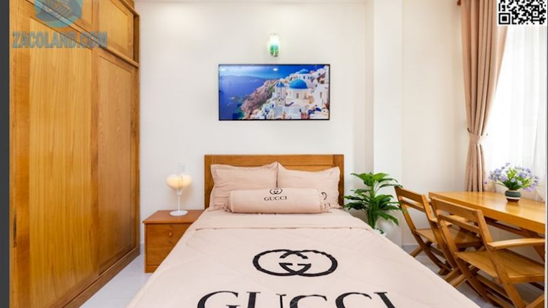 Căn hộ đẳng cấp, gỗ cực xịn, ban công thoáng mát gần chợ Nguyễn Văn Trỗi