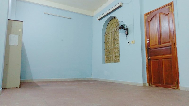 Phòng trọ đường D2, Bình Thạnh gần ngã tư Hàng Xanh, Hutech, giá 2 triệu/tháng