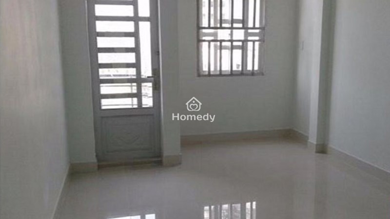 Bán 1 khu nhà gần chợ Hưng Long Vá 1 khu nhà Quốc Lộ 50, sổ hồng, giá 580 triệu – 1,8 tỷ