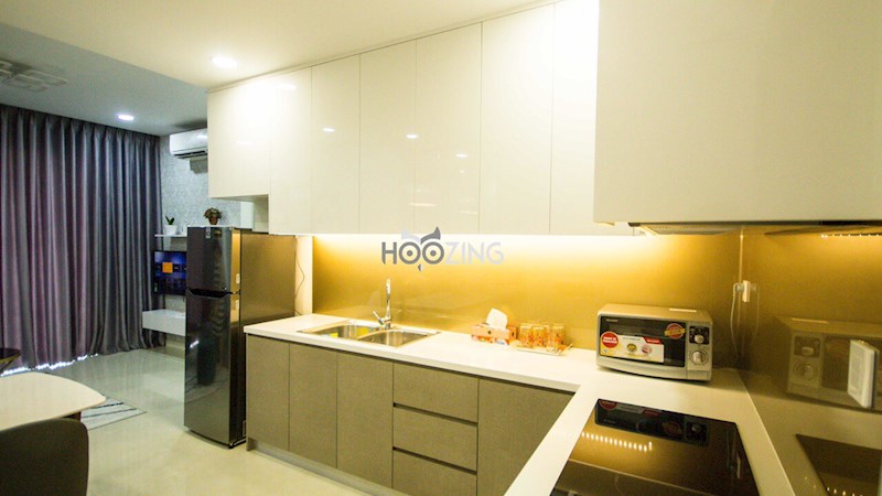Cho thuê căn hộ The Gold View Bến Vân Đồn, quận 4, 2 phòng ngủ, 2 WC, giá 17 triệu/tháng 