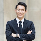 Hùng Trưởng Phòng Kinh Doanh